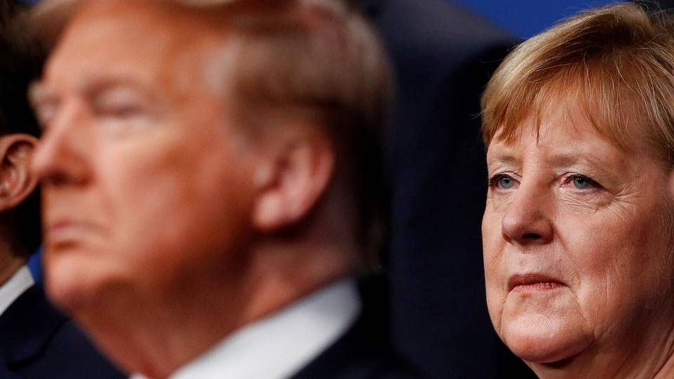 Selvom den amrikanske præsident Donald Trump og den tyske kansler Angela Merkel på ingen måde har et varmt forhold, så er kansleren stærkt imod, at flere sociale platforme nu har lukket Trumps konti. | Foto: Peter Nicholls/Reuters/Ritzau Scanpix