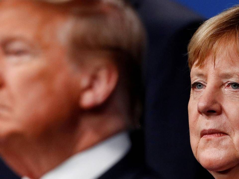 Selvom den amrikanske præsident Donald Trump og den tyske kansler Angela Merkel på ingen måde har et varmt forhold, så er kansleren stærkt imod, at flere sociale platforme nu har lukket Trumps konti. | Foto: Peter Nicholls/Reuters/Ritzau Scanpix