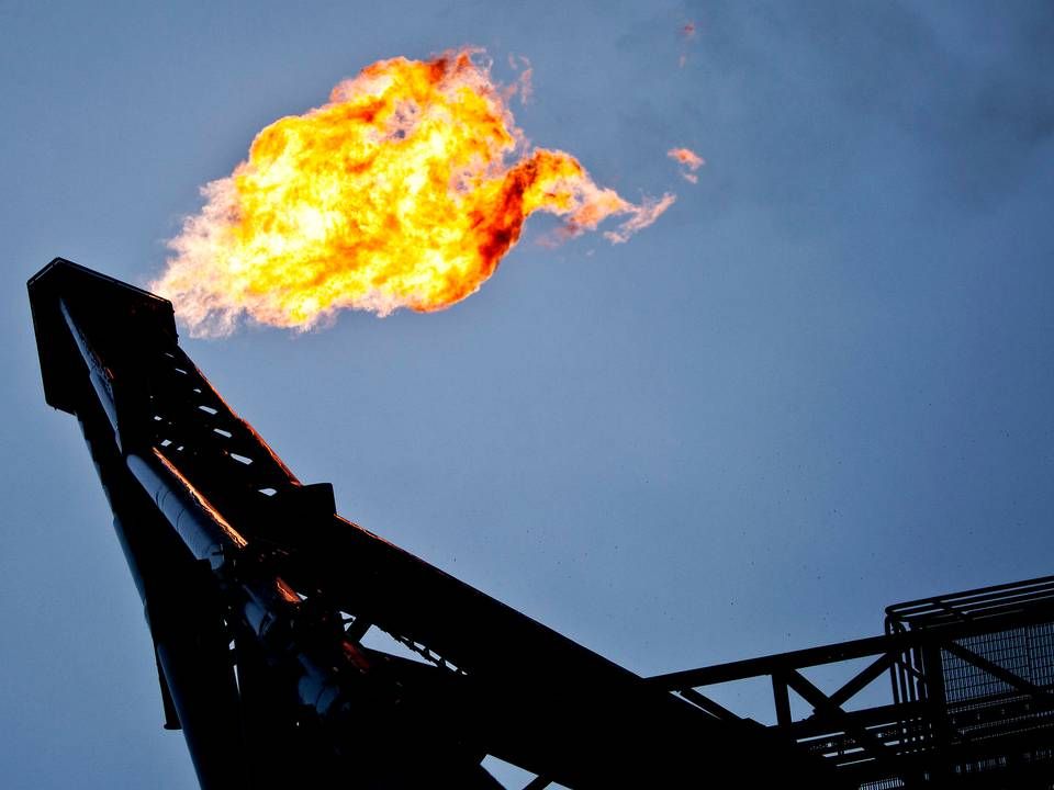 Flaring - afbrænding af overskudsgas - er blandt de praksisser, som skaber udledning af metan over Nordsøen. Billedet er fra Siri-feltet i dansk sektor. | Foto: Magnus Holm/Politiken/Ritzau Scanpix