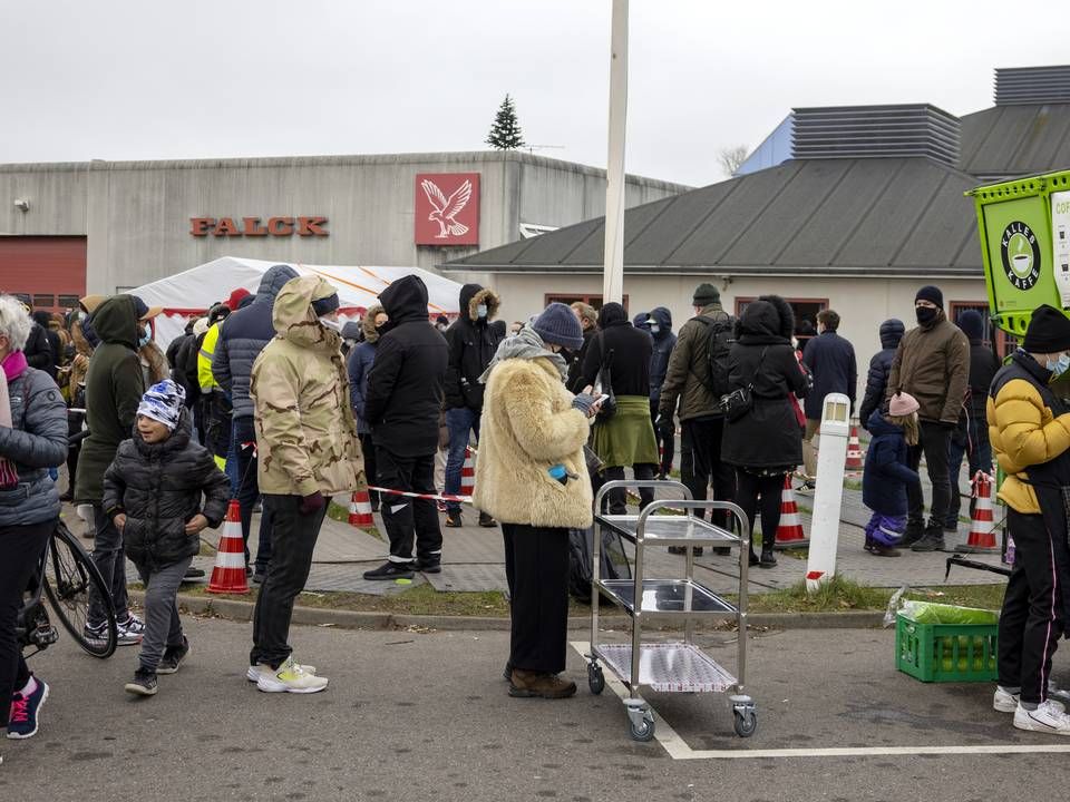 "Vi har været glade og stolte over at bidrage til testningen. Men vi har kunne se på de priser, der er budt ind, at vi slet ikke kunne være med," siger ambulancedirektør hos Falck. | Foto: Jesper Houborg/Politiken