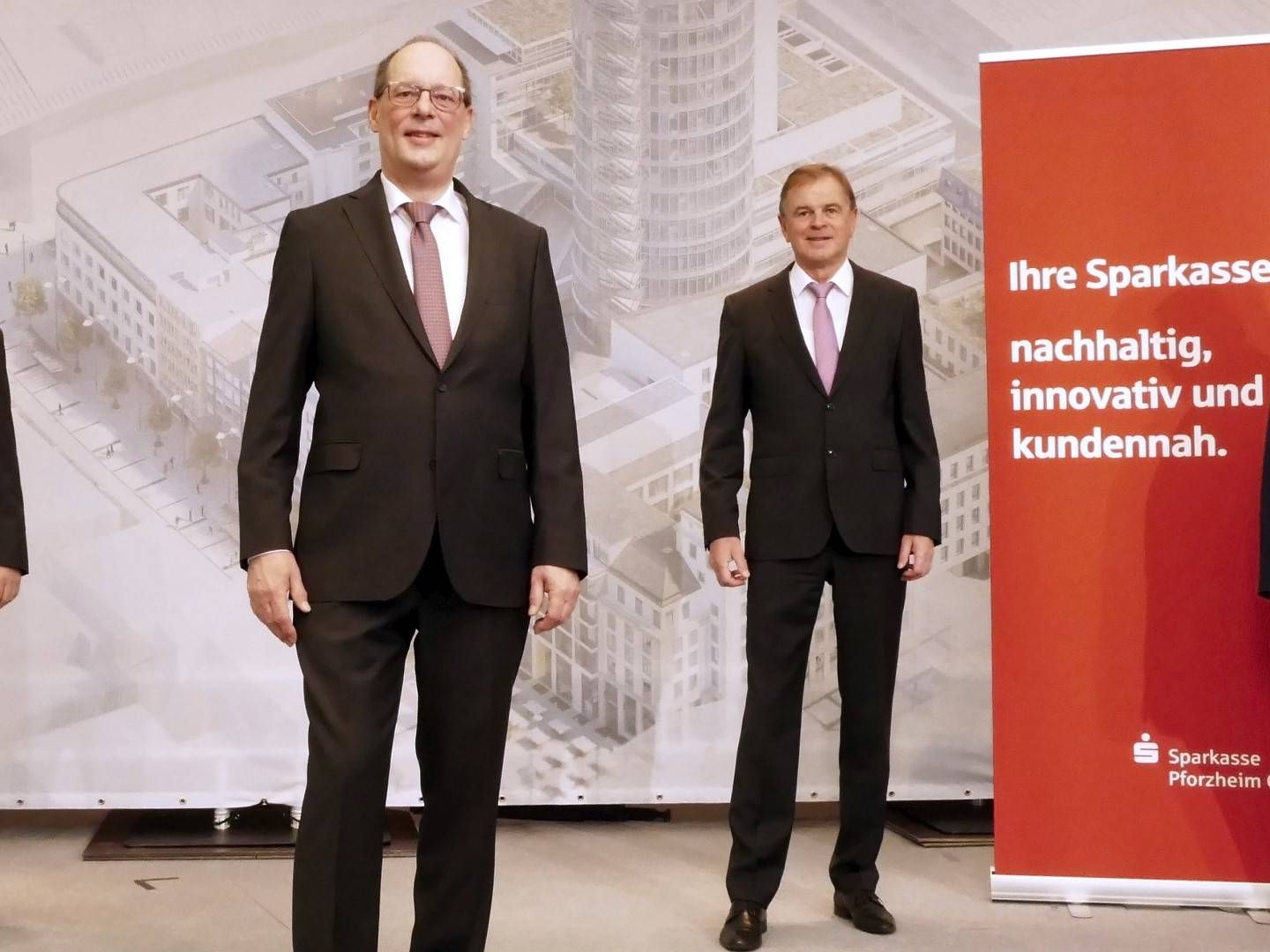 von links: Vorstandsmitglied Georg Stickel, Vorstandsvorsitzender Stephan Scholl, Vorstandsmitglied Sieghardt Bucher und stellvertretender Vorstandsvorsitzender Hans Neuweiler | Foto: Sparkasse, Andreas Laich