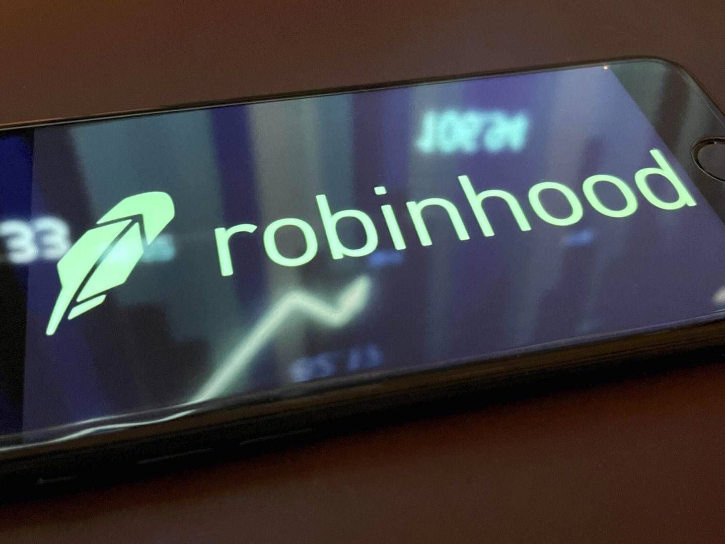 Robinhood Logo auf einem Smartphone | Foto: picture alliance / STRF/STAR MAX/IPx