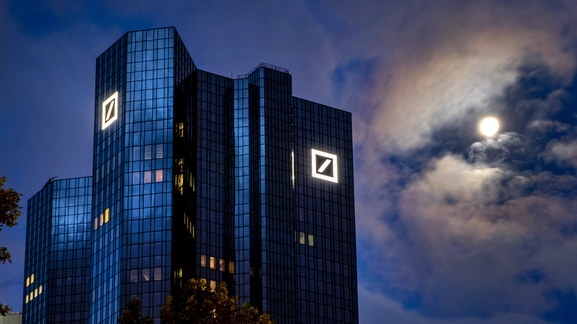 Die Deutsche Bank in Frankfurt | Foto: picture alliance / ASSOCIATED PRESS | Michael Probst