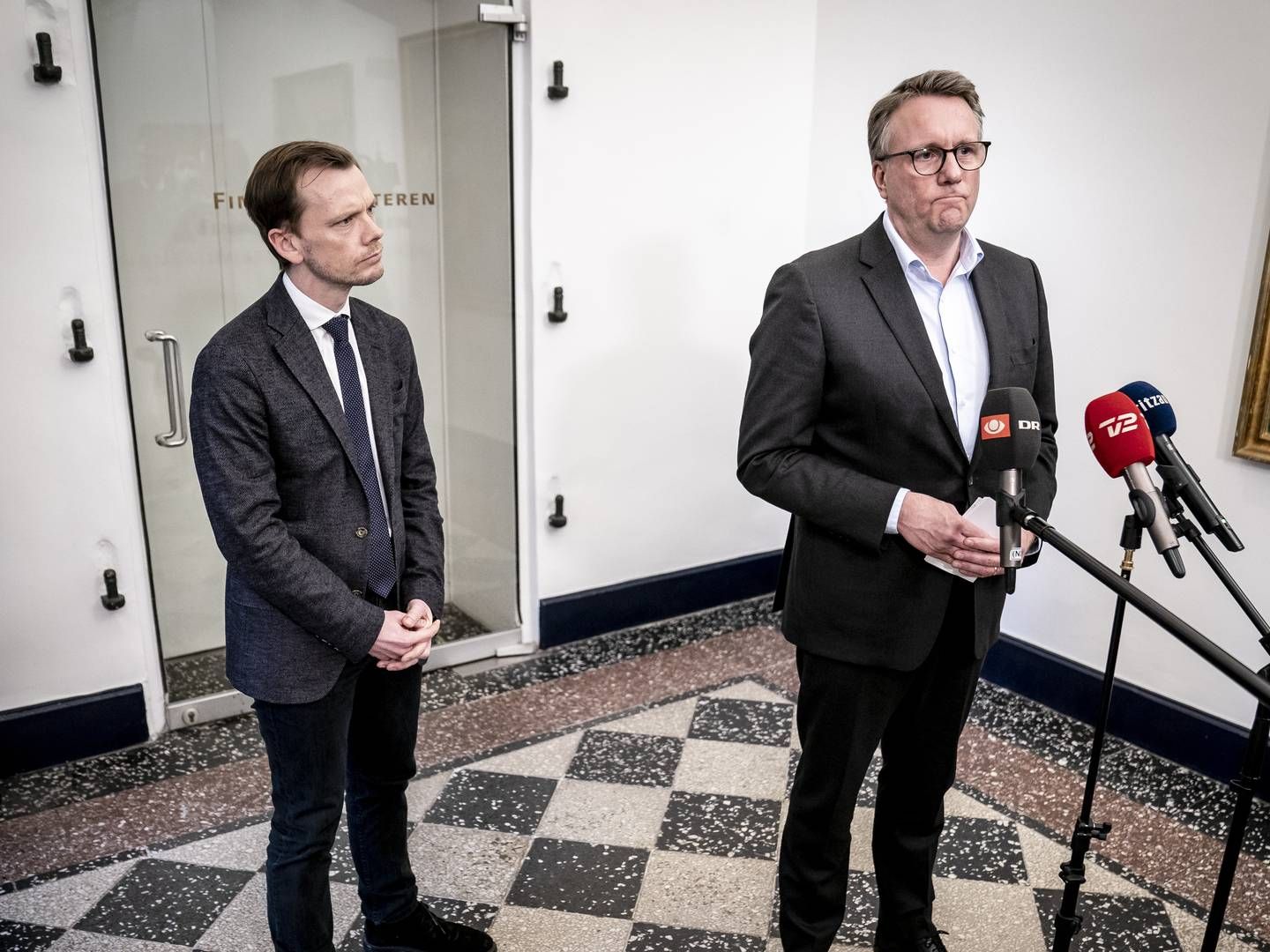 I begyndelsen af februar præsenterede fungerende finansminister Morten Bødskov (S) og beskæftigelsesminister Peter Hummelgaard (S) pressemøde om justering af hjælpepakkerne til små erhvervsdrivende. | Foto: Mads Claus Rasmussen