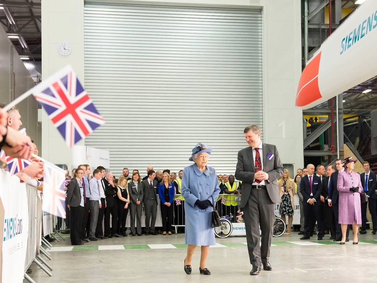 In 2017, Queen Elizabeth II visited the blade factory in Hull. | Photo: Siemens Gamesa