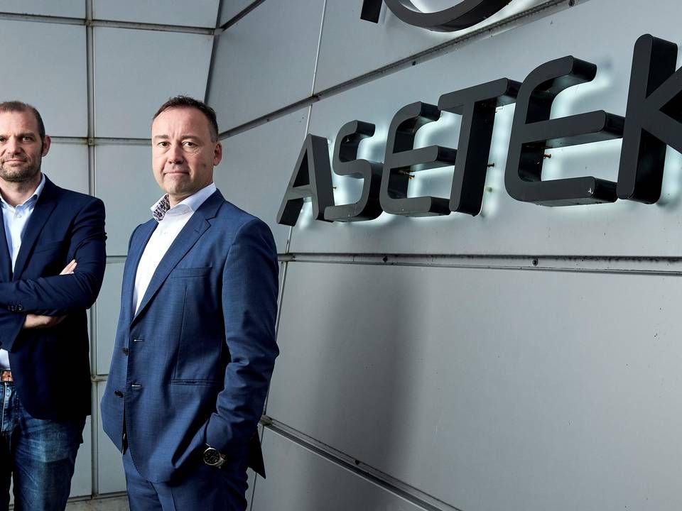 Aseteks CEO André Sloth Eriksen (tv.) og CFO Peter Dan Madsen. | Foto: Asetek/PR