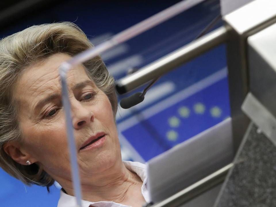 EU-landene bør sikre sig kontrol med sundhedsdata i forbindelse med udviklingen af vaccinepas, lyder det fra Ursula von der Leyen. | Foto: Olivier Hoslet/AFP / POOL