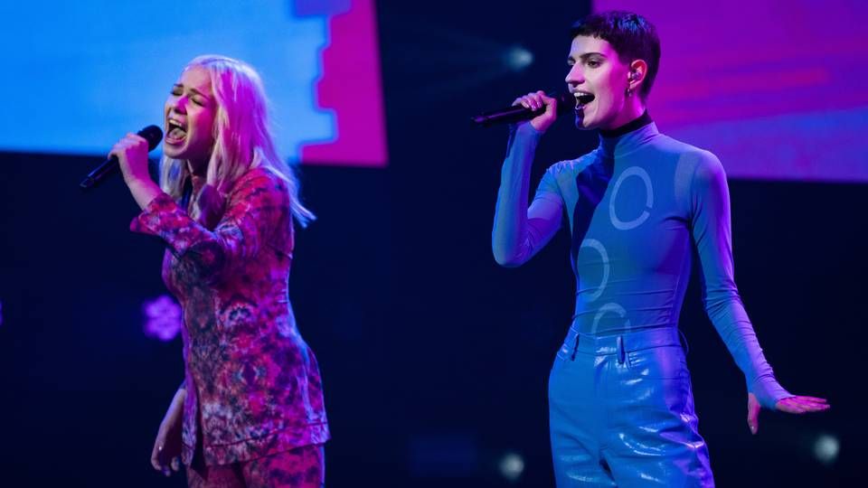 Duoen Neva & Ida sang live fredag aften under TV 2's "X Factor". 1,1 mio. seere fulgte med. | Foto: Martin Sylvest/Ritzau Scanpix