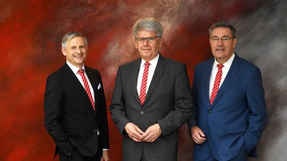 Von links nach rechts: Dr. Wolfgang Zettl, Richard Fank, Horst Schönfeld. | Foto: Kreissparkasse Augsburg