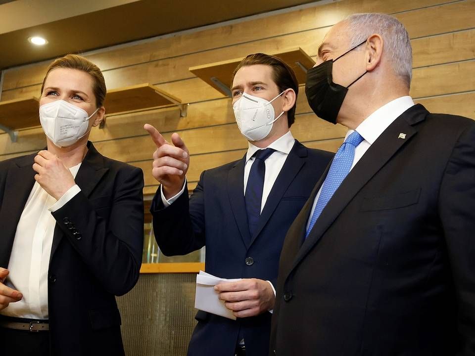 Statsminister Mette Frederiksen, den israelske premierminister Benjamin Netanyahu og den østrigske kansler, Sebastian Kurz besøger fitnesscenteret Holmes Place i byen Modiin torsdag den 4. marts 2021. | Foto: Dragan Tatic/Østrigs Kanslerkont