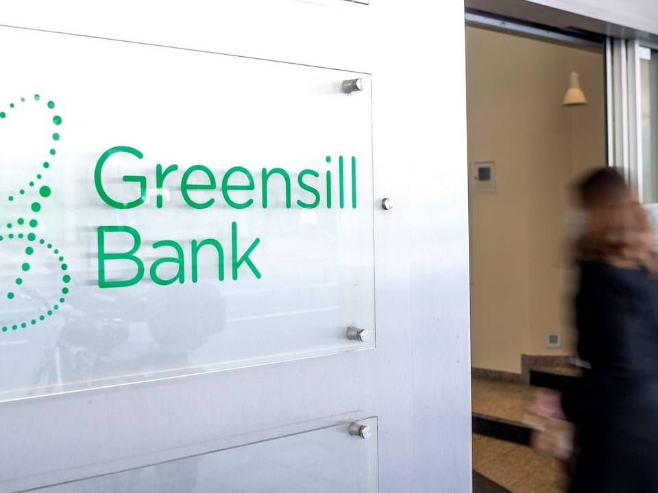 Der Eingang zu Greensill Bank. | Foto: picture alliance/dpa | Sina Schuldt