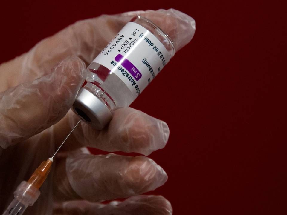 "Lige nu er der ingen indikationer på, at vaccination har været skyld i disse tilfælde, der ikke er listet som bivirkninger," lyder det fra EMA's sikkerhedskomite. | Foto: TIZIANA FABI/AFP / AFP