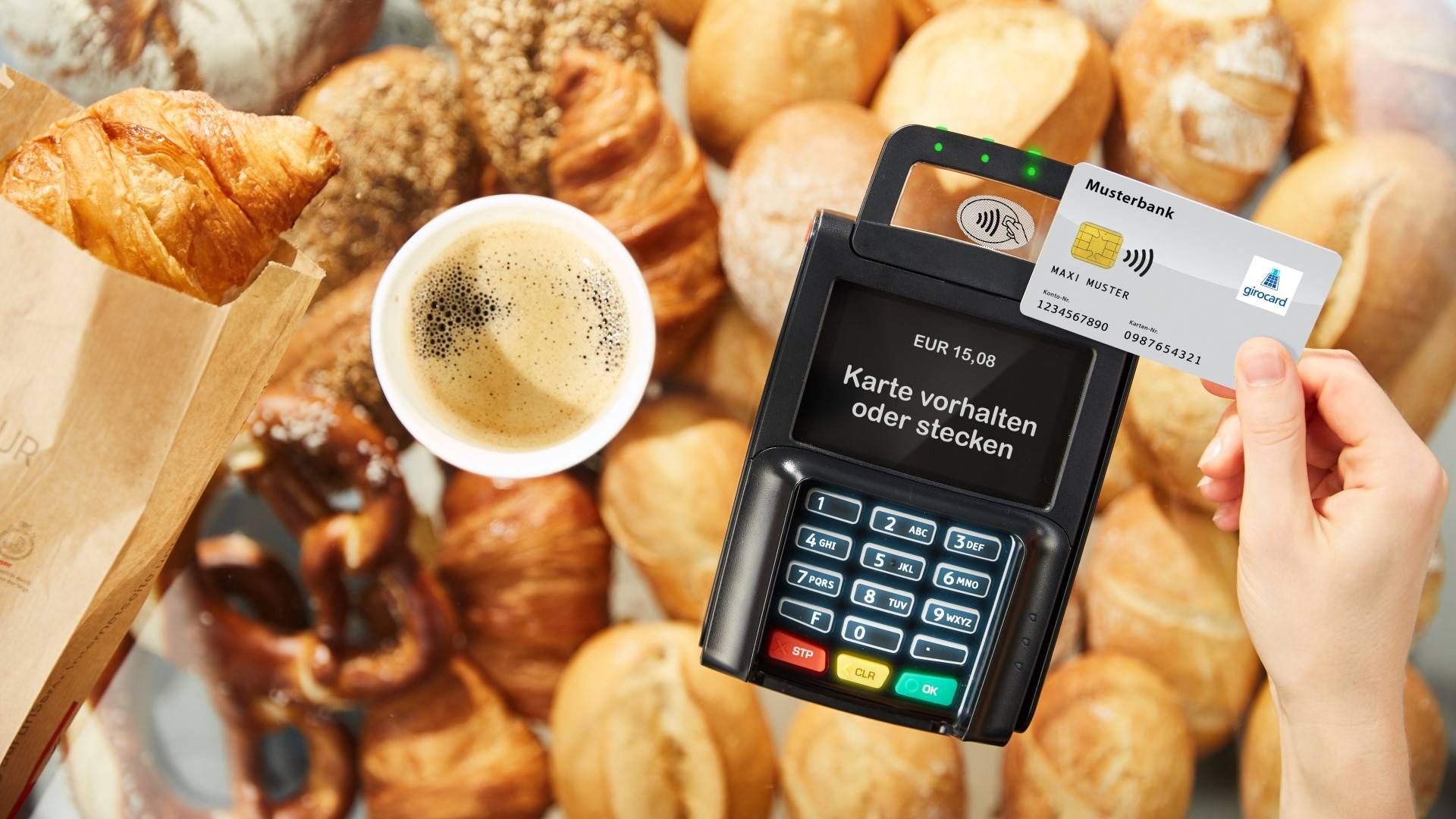 Zahlung per Girocard in einer Bäckerei | Foto: girocard.eu/EURO Kartensysteme GmbH