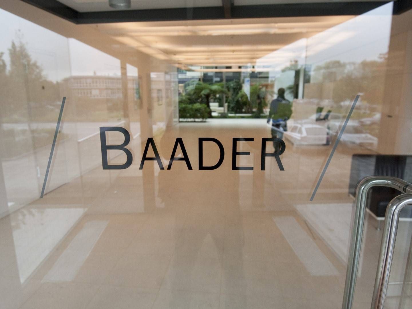 Logo der Baader Bank an einer Glastür | Foto: picture alliance / dpa | Andreas Gebert