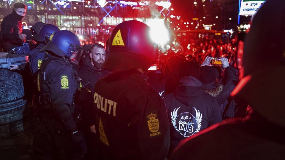 Men In Black demonstrerede i København mod regeringens coronarestriktioner 13. marts 2021. | Foto: Kenneth Meyer