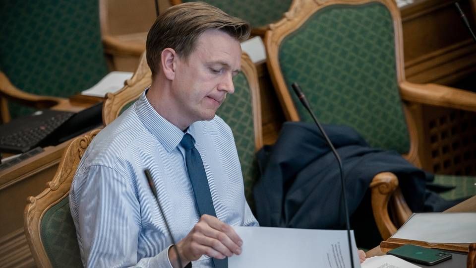 Udlændingeordfører Rasmus Stoklund (S) langer ud efter advokat Knud Foldschack for at være "hyret af IS-terroristerne". | Foto: Aleksander Klug