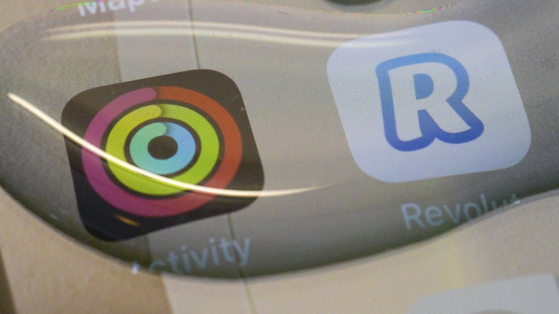 Die Revolut-App auf einem Smartphone. | Foto: icture alliance / NurPhoto | Jaap Arriens