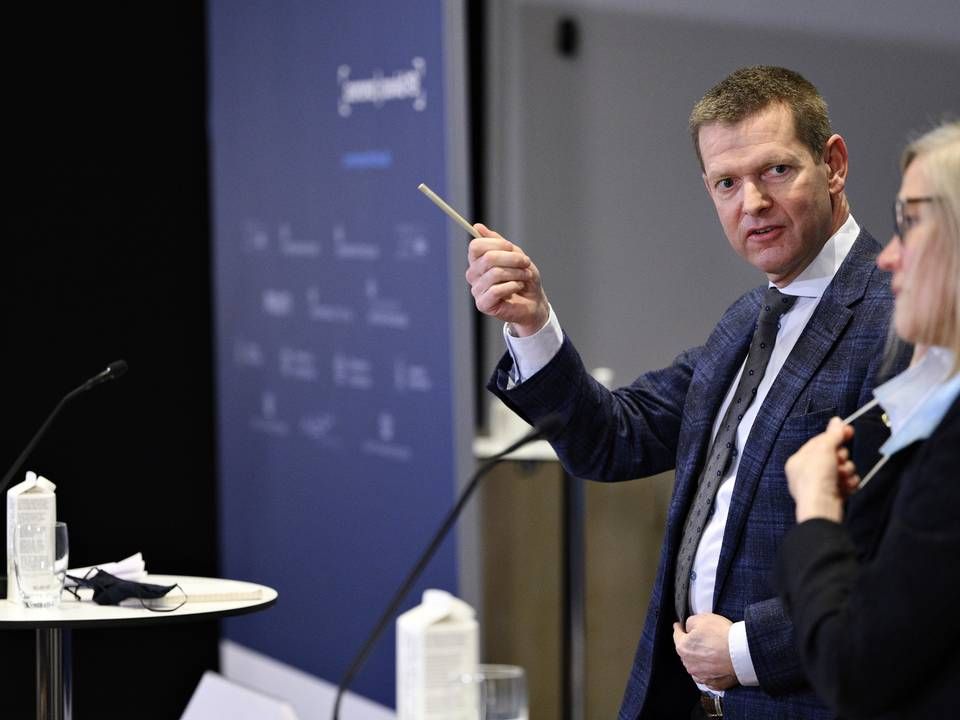 Søren Brostrøm, direktør for Sundhedsstyrelsen og Tanja Erichsen, enhedschef i Lægemiddelstyrelsen. | Foto: Philip Davali