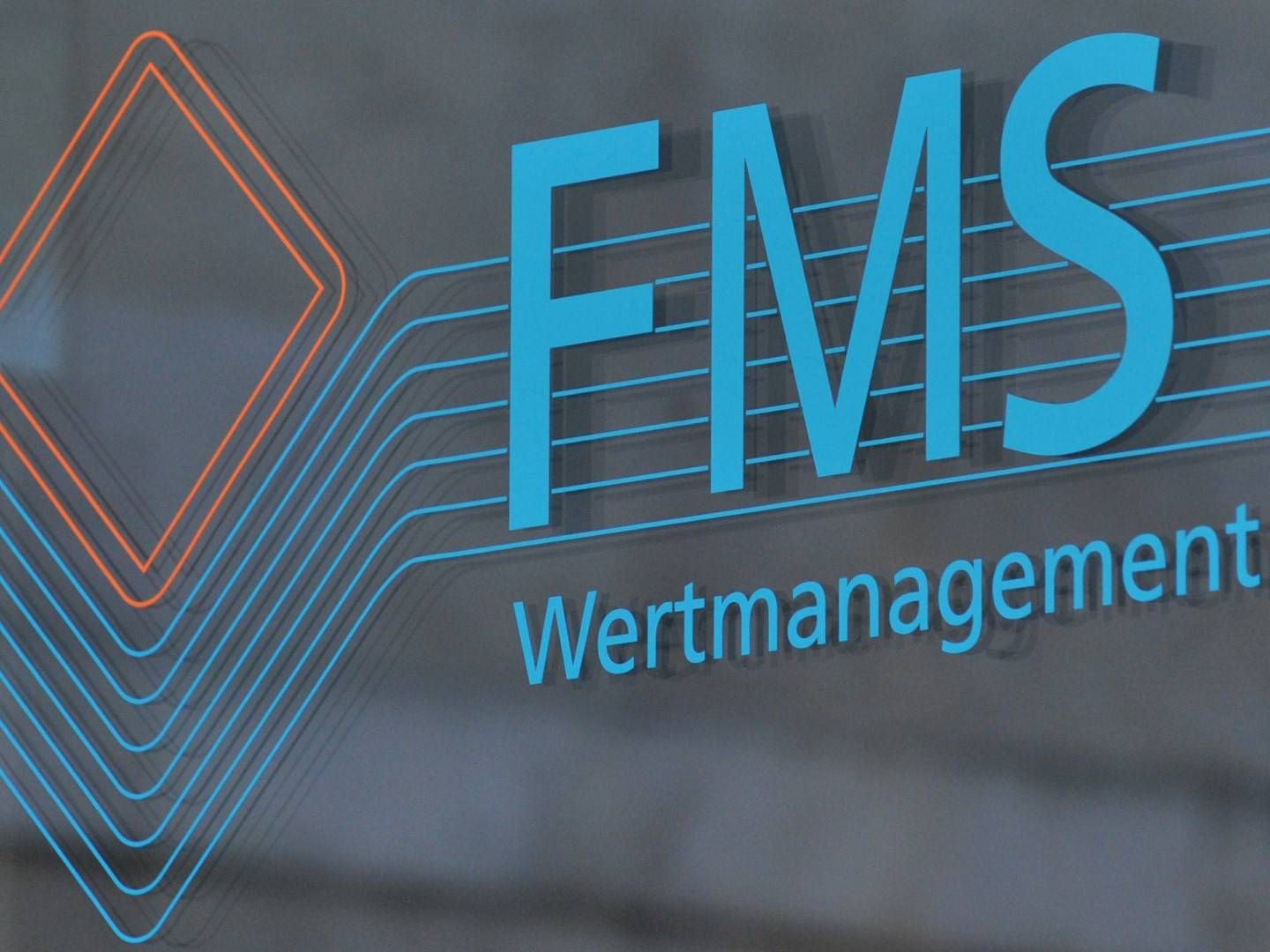 Schriftzug von FMS Wertmanagement | Foto: picture alliance / dpa | Andreas Gebert