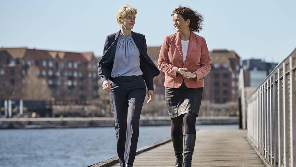 Pernille Sindby (tv) og Louise Mogensen er direktør for hhv. Totalkredit og Forenet Kredit. | Foto: Ricky John Molloy