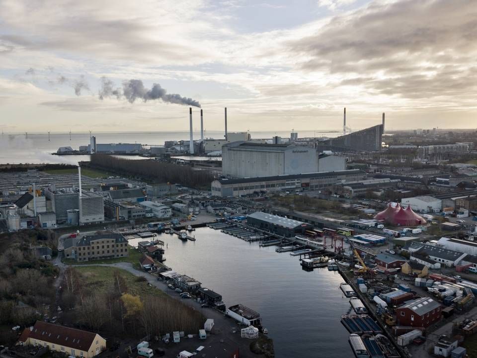 Amagerværket i baggrunden holdt i april 2020 op med at fyre med kul. | Foto: Jens Dresling