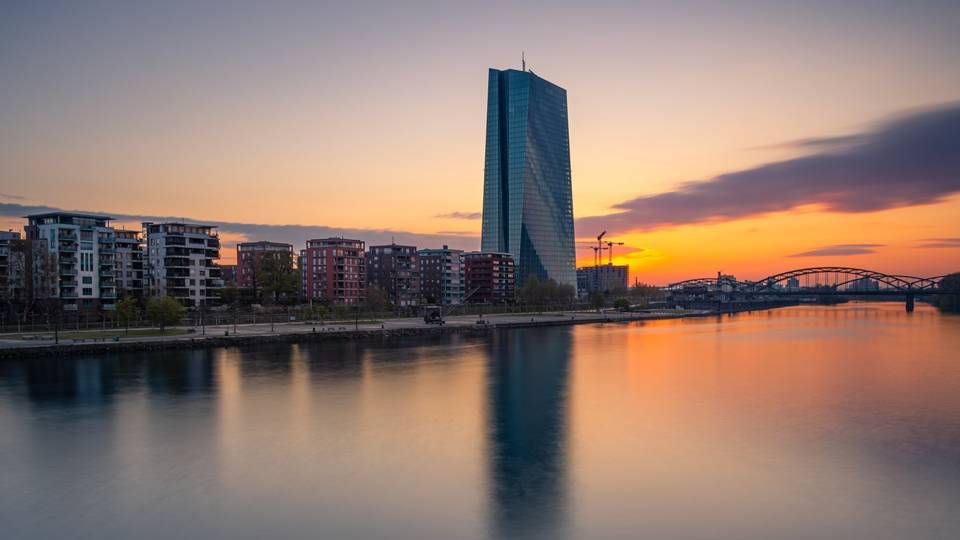 EZB im Sonnenaufgang | Foto: picture alliance / greatif | Florian Gaul