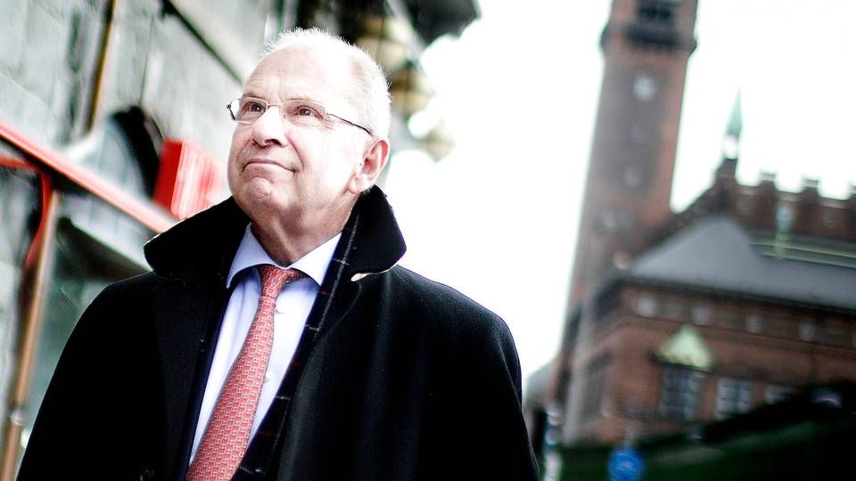 Jørgen Ejbøl foran JP-Politikens hus på Rådhuspladsen i København. | Foto: Magnus Holm/Politiken/Ritzau Scanpix