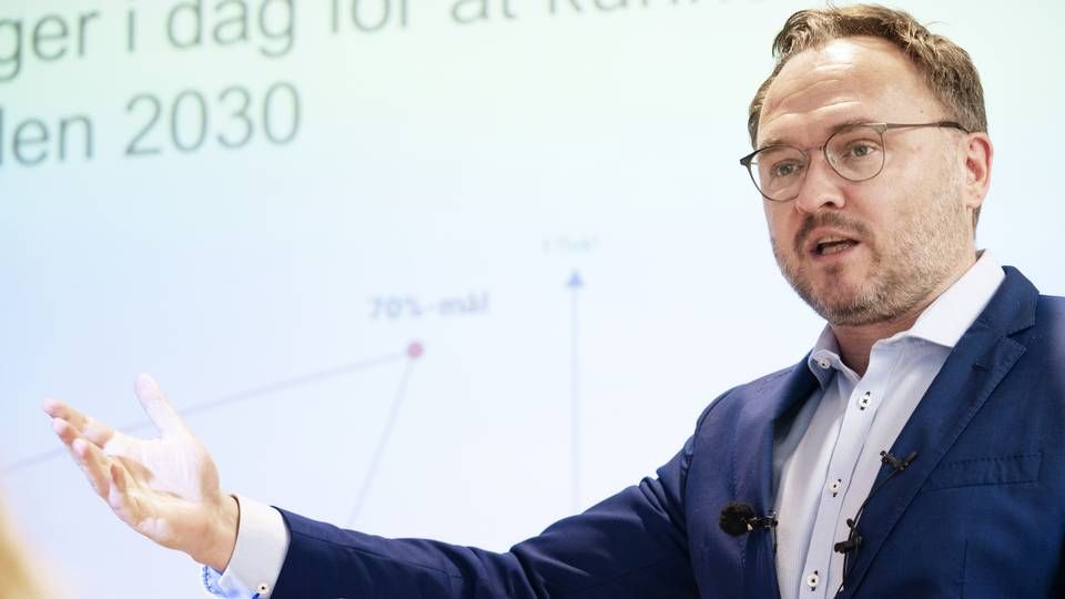 Klimaminister Dan Jørgensen indrømmer, at det bliver vanskeligere i fremtiden at finde flere CO2-besparelser. | Foto: Emil Agerskov