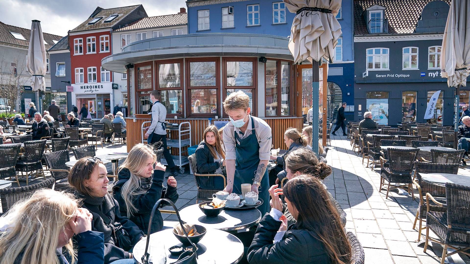 Genåbningen af restauranter, cafeer og barer har påvirket ledighedstallene. | Foto: Claus Bech/Ritzau Scanpix