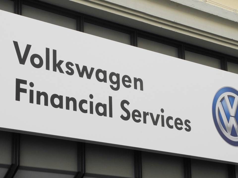 Das Logo von Volkswagen Financial Services. | Foto: picture alliance / dpa | Valentin Frimmer
