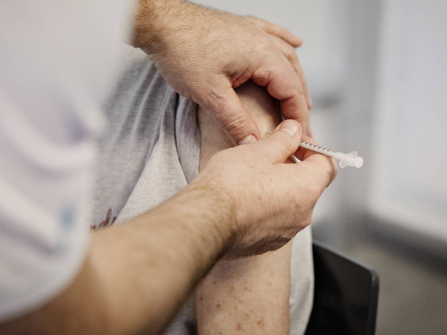Ny forskning viser, at man er immun i mindst otte måneder efter, at man er blevet vaccineret. | Foto: Valdemar Ren
