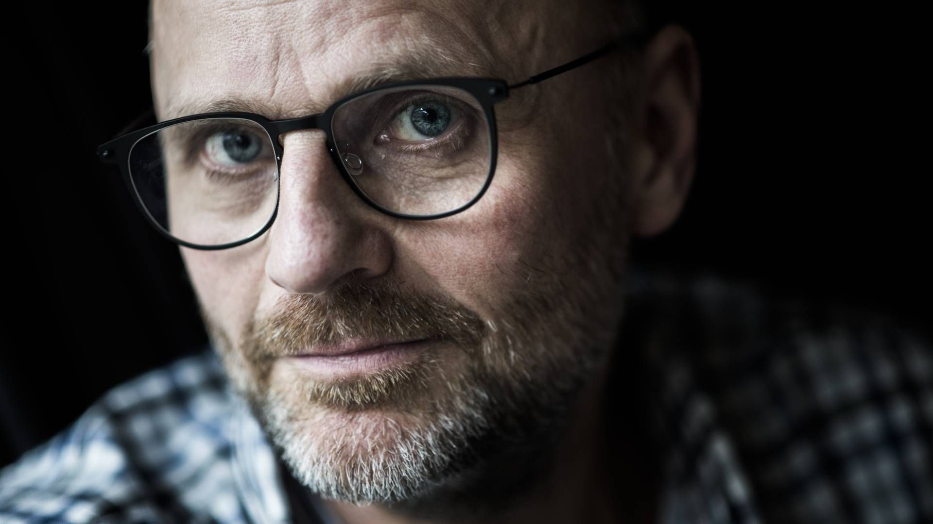 "Det var, hvad jeg vil kalde en no-brainer. Når man får tilbudt det efter min mening vigtigste og mest spændende job i dansk presse, så skynder man sig at sige ja," lyder det fra Henrik Qvortrup. | Foto: Stine Tidsvilde