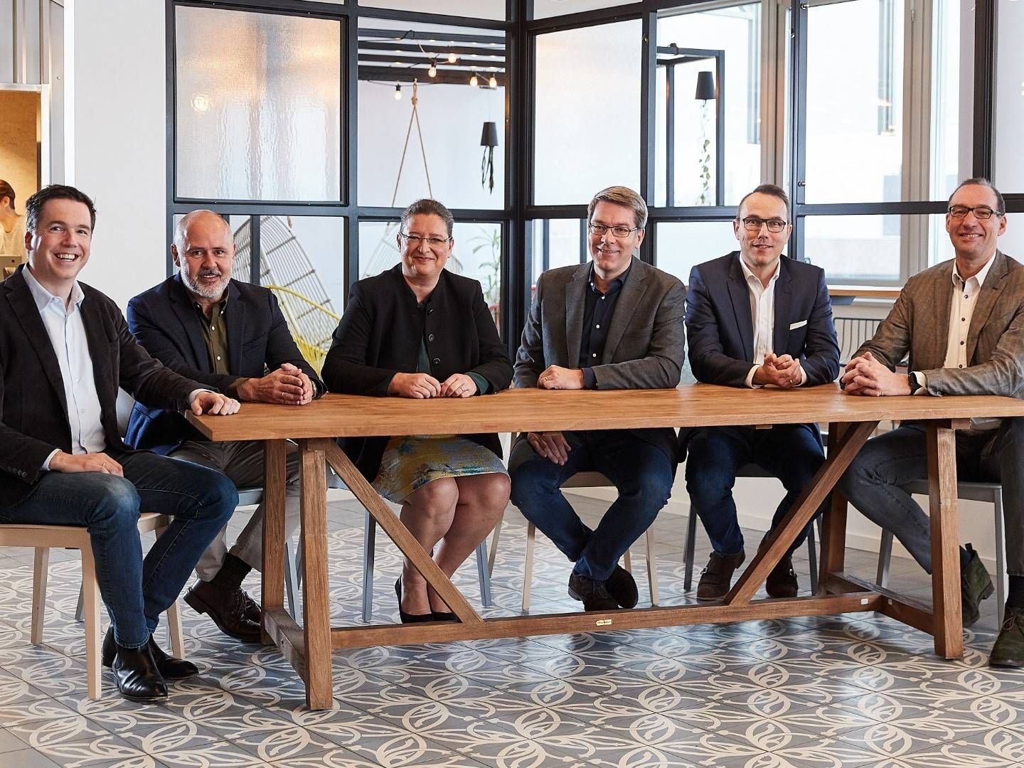 Der Vorstand der Otto Group (v.l.n.r.): Sebastian Klauke, Sergio Bucher, Petra Scharner-Wolff, Alexander Birken, Kay Schiebur, Marcus Ackermann | Foto: Otto Group