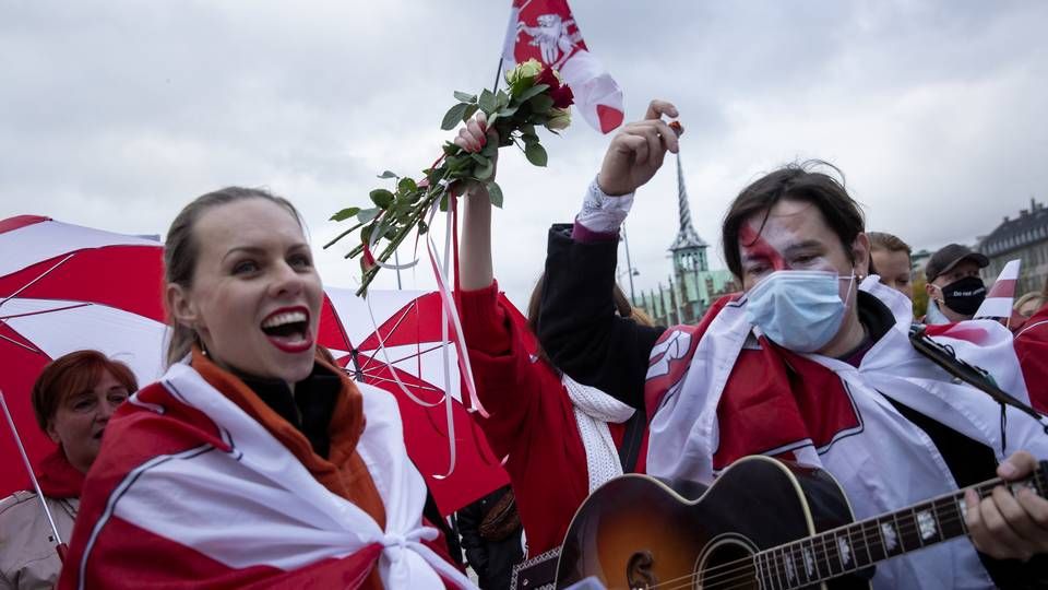 Belarusians living in Denmark celebrate the visit of an opposition leader to Copenhagen, Svetlana Tikhanovskaja, in 2020. | Photo: Mads Nissen
