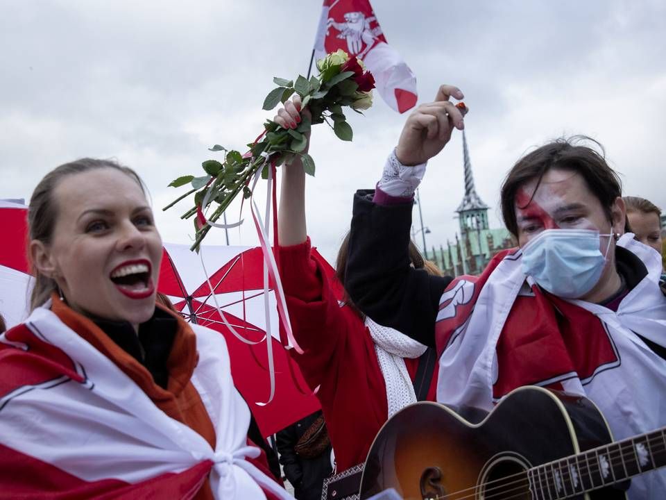 Belarusians living in Denmark celebrate the visit of an opposition leader to Copenhagen, Svetlana Tikhanovskaja, in 2020. | Photo: Mads Nissen