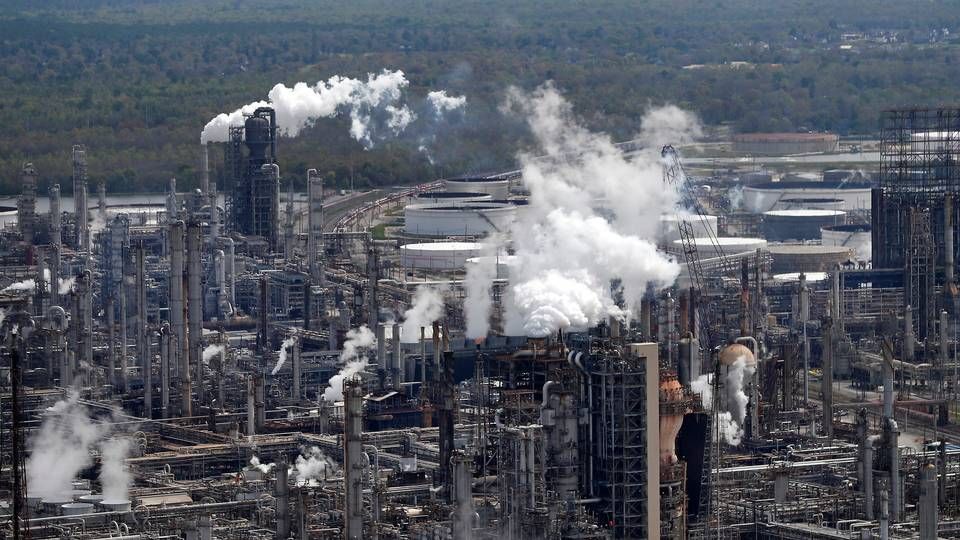 Danske pensionskasser står trods dom ved hollandsk domstol stadig bag Shells klimaplan. | Foto: Gerald Herbert/AP/Ritzau Scanpix