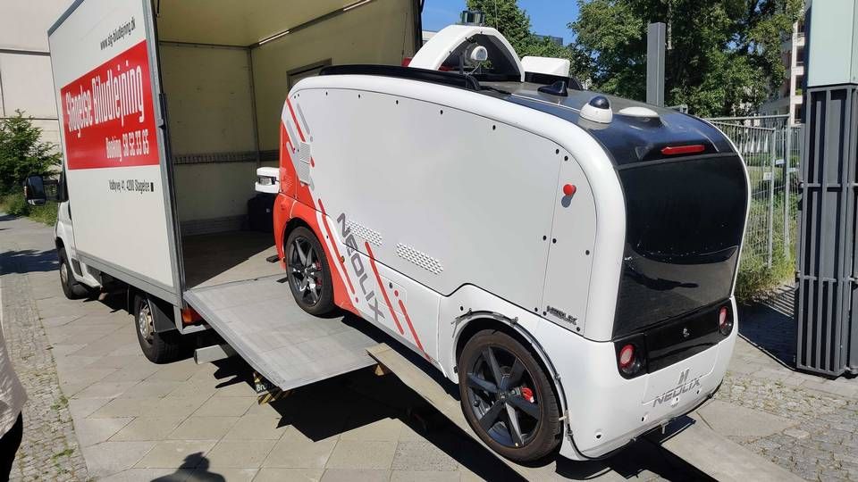 Semler-ejede Holo har netop fået et selvkørende fragtkøretøj til Danmark fra den kinesiske producent Neolix. Køretøjet kommer dog ikke ud på de danske veje, da det er for stort og tungt i forhold til lovgivningen. | Foto: Holo, PR