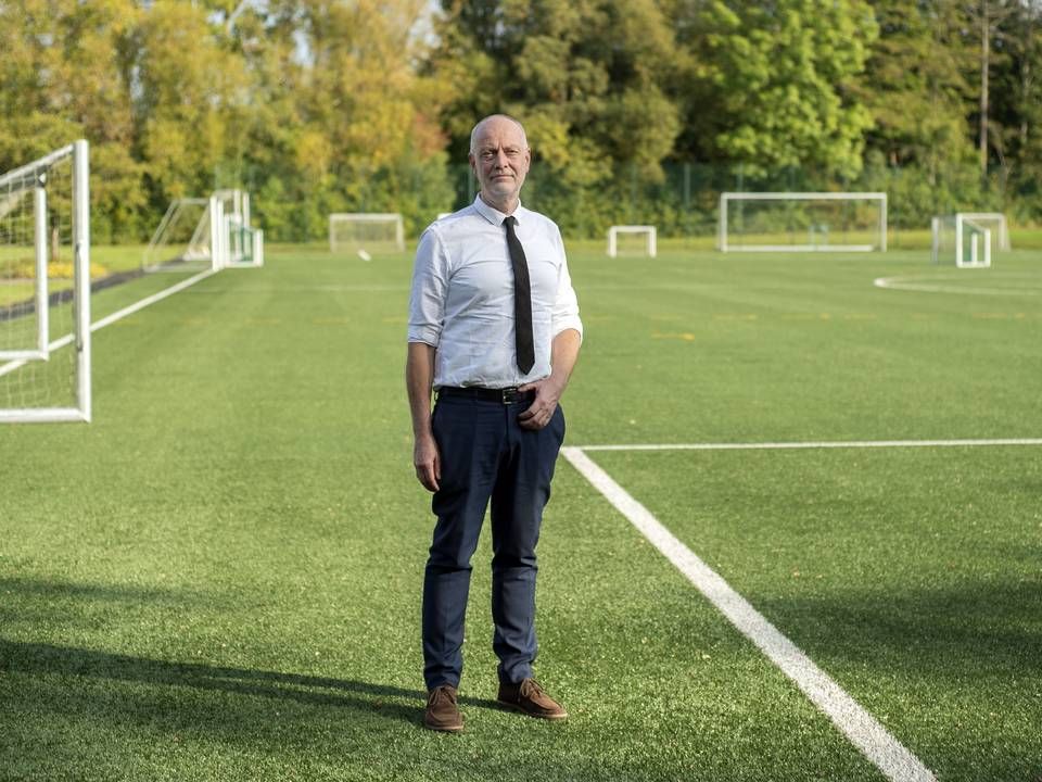 Claus Thomas, direktør i Divisionsforeningen, ser frem til flere på tilskuerrækkerne på stadion igen | Foto: Annika Byrde