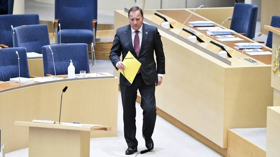 Sverige statsminister Stefan Löfven mener, at det ikke er ansvarligt at kaste landet ud i en politisk krise netop nu. | Foto: Henrik Montgomery / TT / Ritzau Scanpix