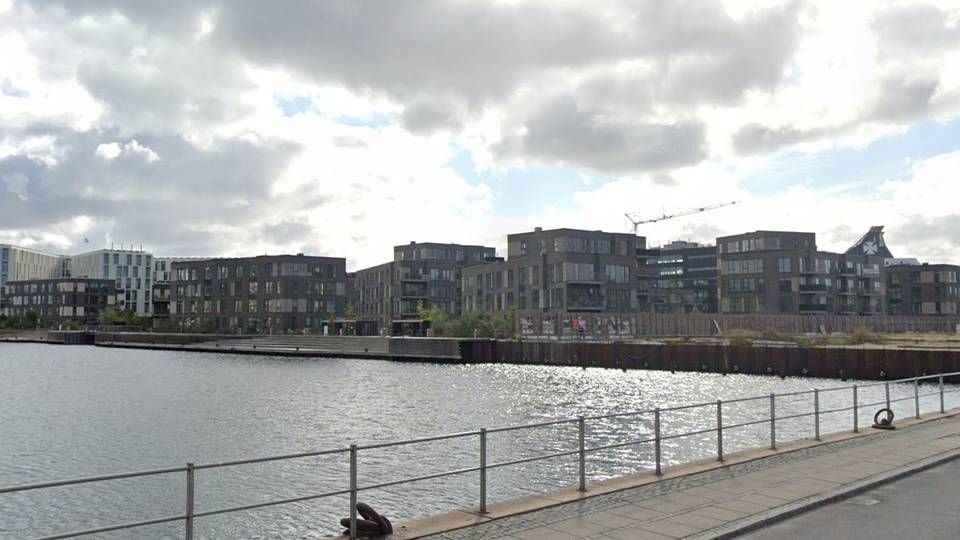 Lejlighederne i Nordhavn i København ligger tæt ved FN-Byen, hvis bygninger kan anes til venstre i billedet. | Foto: Google