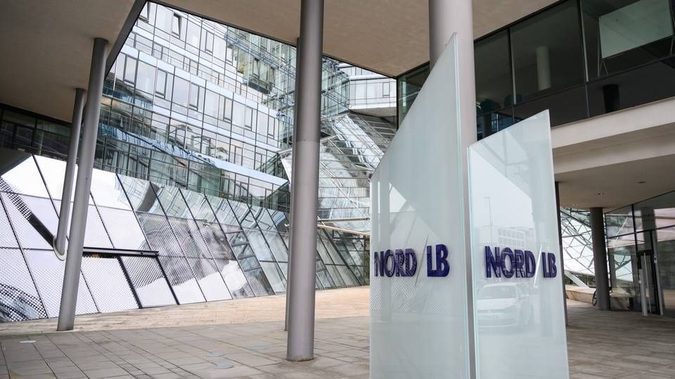 Vor dem Hauptsitz der Norddeutschen Landesbank NordLB steht das Logo der Bank. | Foto: picture alliance/dpa | Christophe Gateau