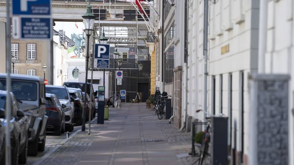 Lassen Ricard holder til på Amaliegade i centrum af København. | Foto: Emil Helms