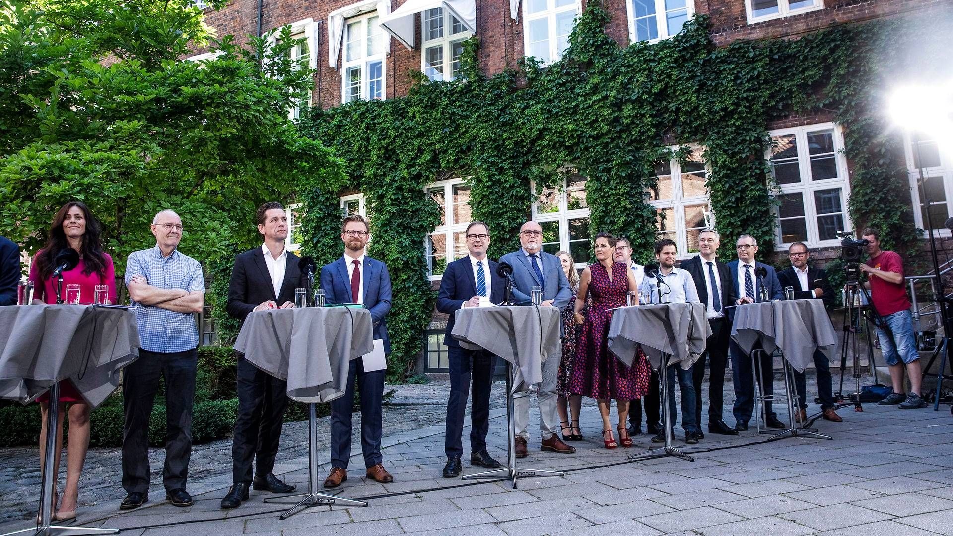 Alle Folketingets partier var repræsenteret ved præsentationen af aftalen. | Foto: Olafur Steinar Gestsson/Ritzau Scanpix