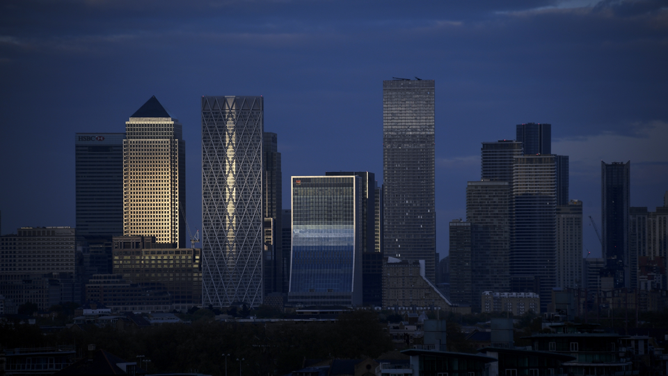 Skyline des Finanzdistrikts Canary Wharf in London | Foto: picture alliance / ASSOCIATED PRESS