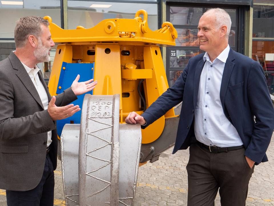 Henrik Grand Petersen, adm. direktør i Stena Recycling (tv.), og Sten Neuch Vedel, direktør i Vestforbrænding (th.) | Foto: Stena Recycling //PR