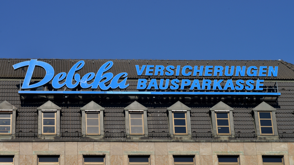 Debeka-Werbung in Berlin | Foto: picture alliance / imageBROKER
