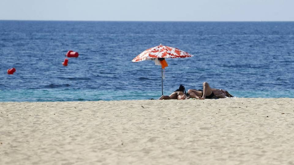 Flere advokater tager sydpå for at koble af og nyde sommeren efter halvandet år med coronanedlukninger. | Foto: ENRIQUE CALVO/REUTERS / X03154