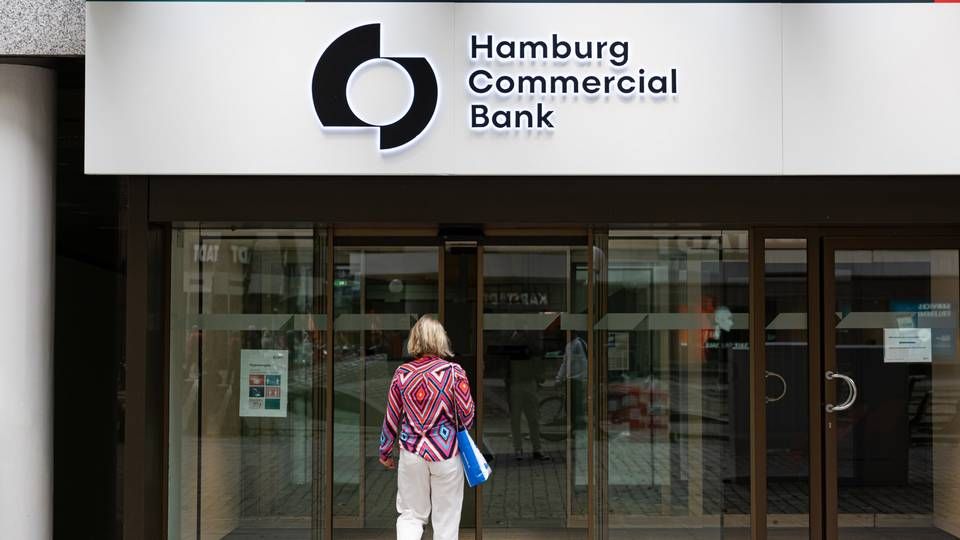 Die Hamburg Commercial Bank am Gerhart-Hauptmann-Platz. | Foto: picture alliance/dpa | Daniel Reinhardt