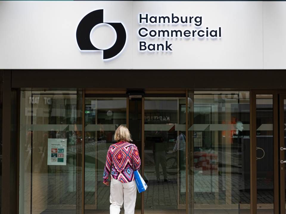 Die Hamburg Commercial Bank am Gerhart-Hauptmann-Platz. | Foto: picture alliance/dpa | Daniel Reinhardt