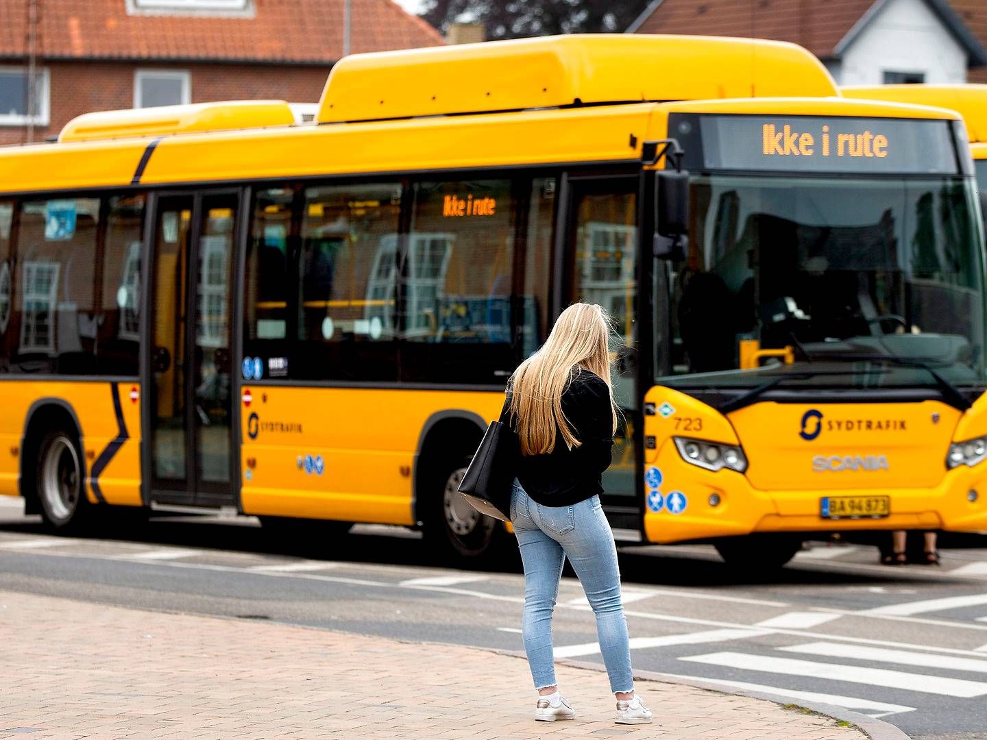 At de unge i stigende grad dropper at tage bussen eller toget er en problemstilling, som i høj grad optager landets trafikselskaber. | Foto: Finn Frandsen/Ritzau Scanpix